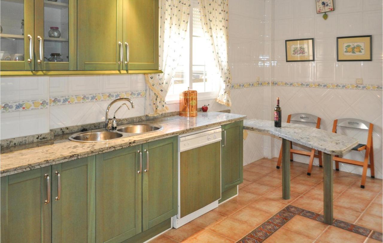 Cozy Home In Olivares With Outdoor Swimming Pool ภายนอก รูปภาพ