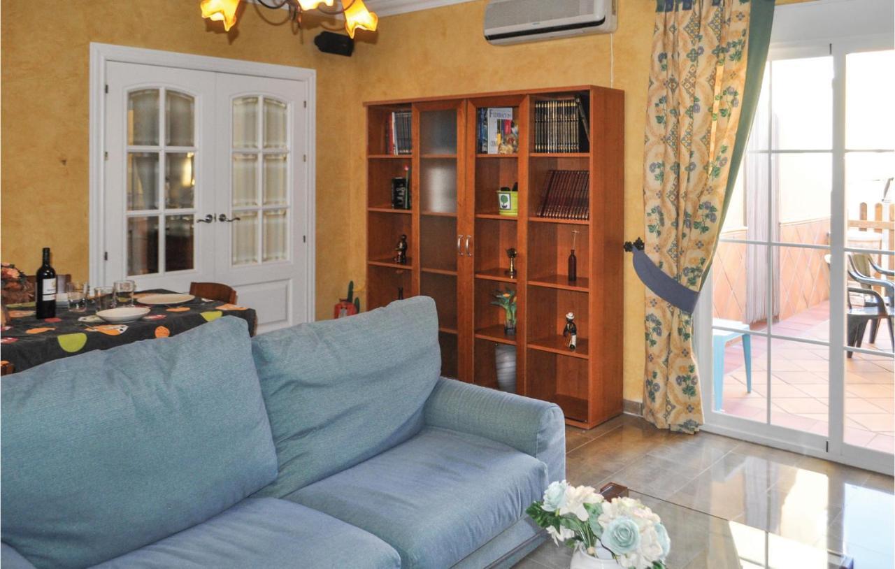 Cozy Home In Olivares With Outdoor Swimming Pool ภายนอก รูปภาพ