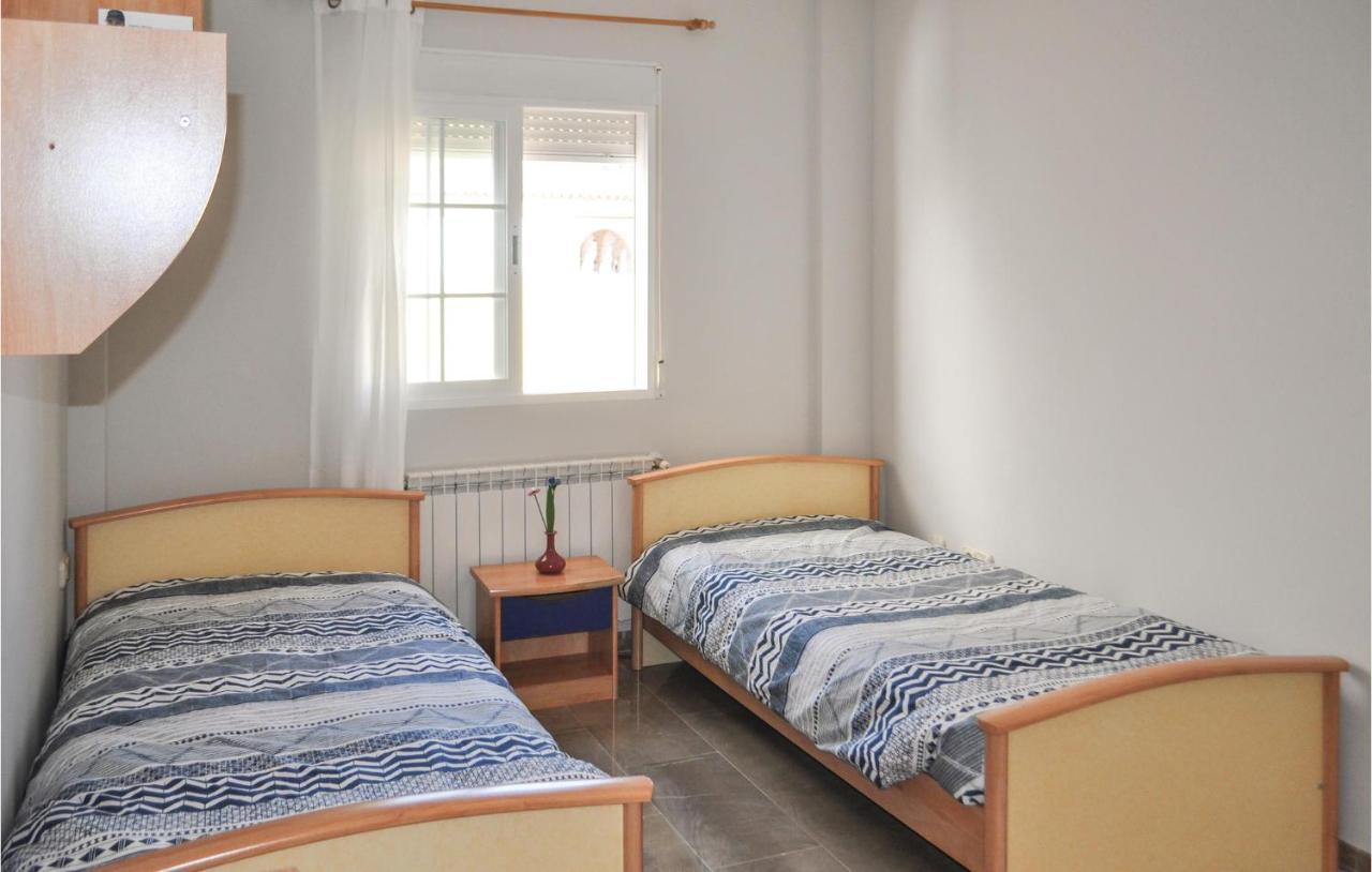 Cozy Home In Olivares With Outdoor Swimming Pool ภายนอก รูปภาพ