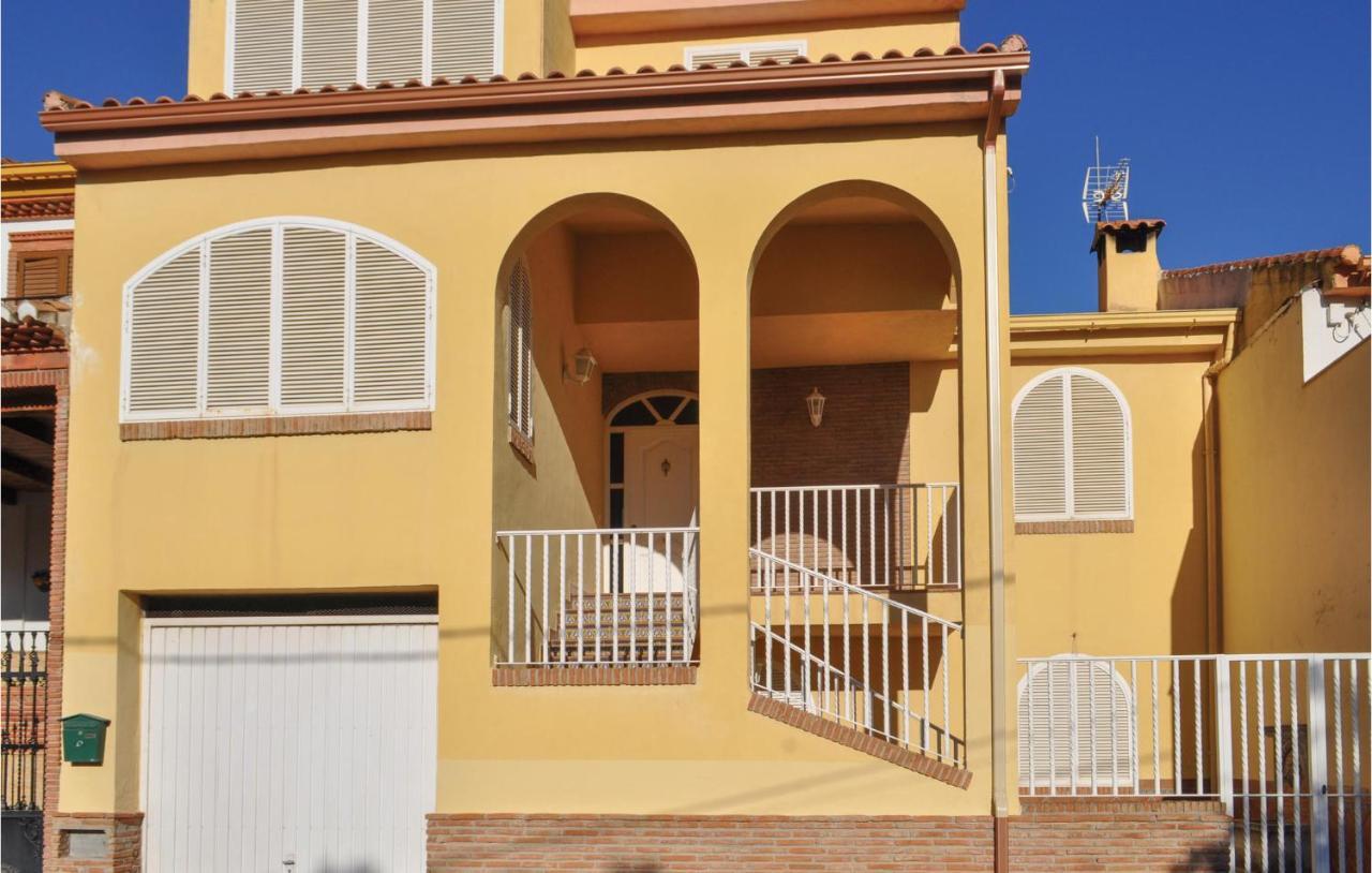 Cozy Home In Olivares With Outdoor Swimming Pool ภายนอก รูปภาพ